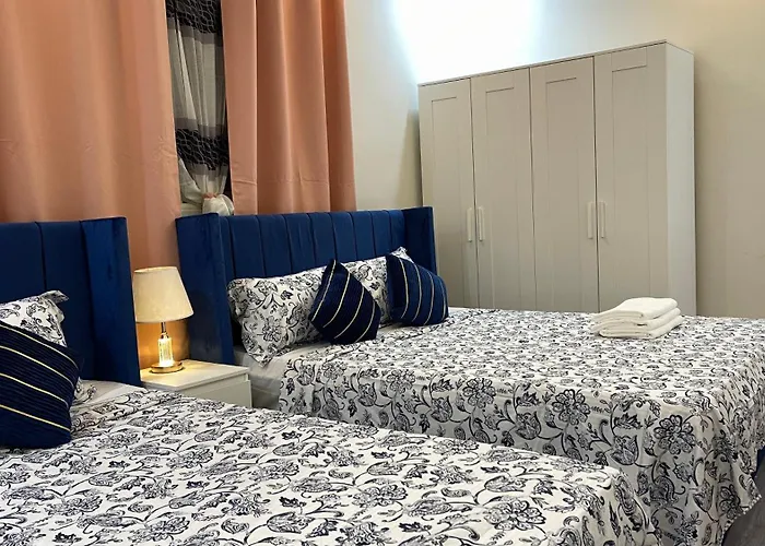 23 Blue Navi 1 Bedroom With Kitchen