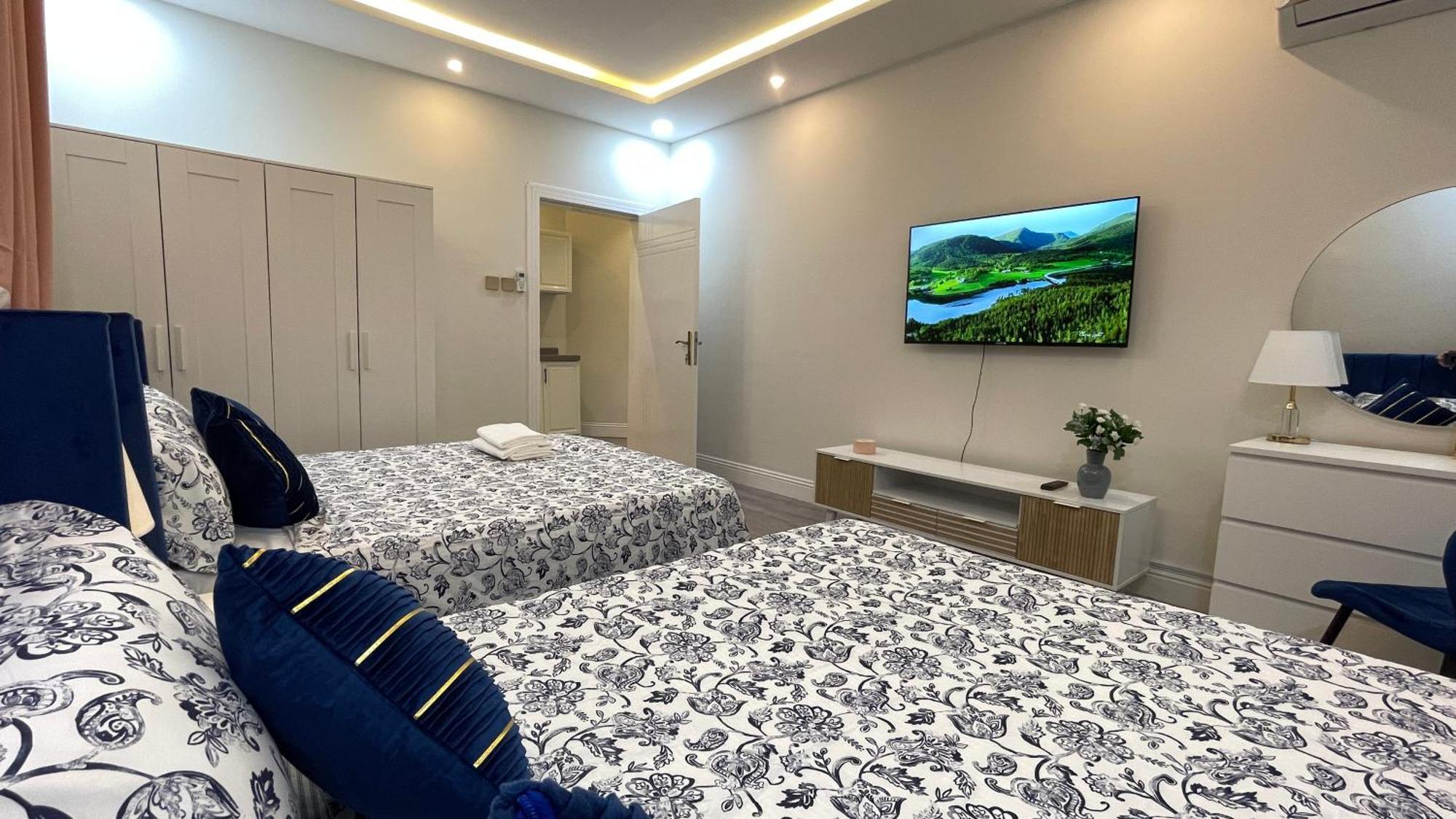 23 Blue Navi 1 Bedroom With Kitchen Apartment