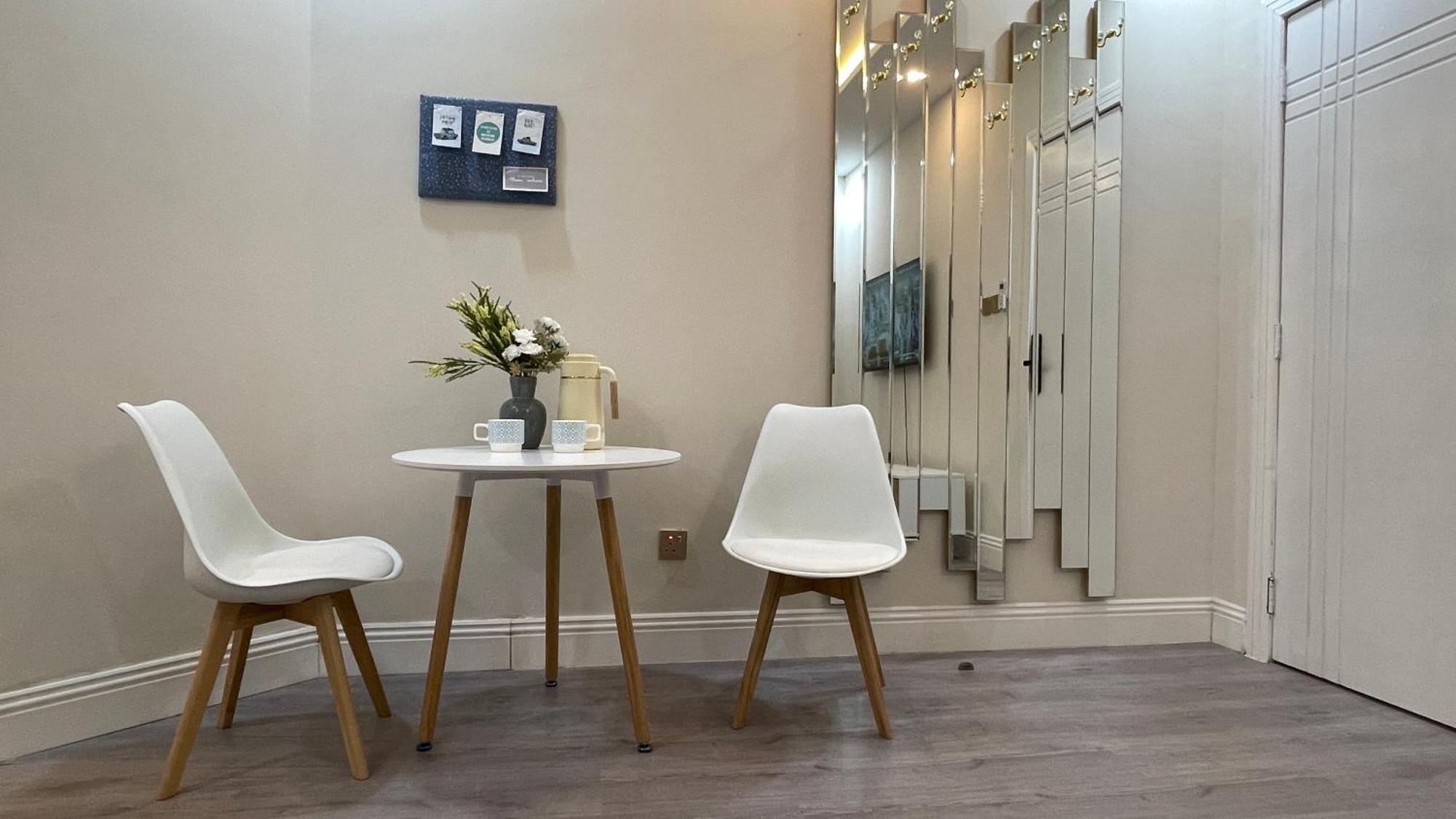 23 Blue Navi 1 Bedroom With Kitchen Apartment